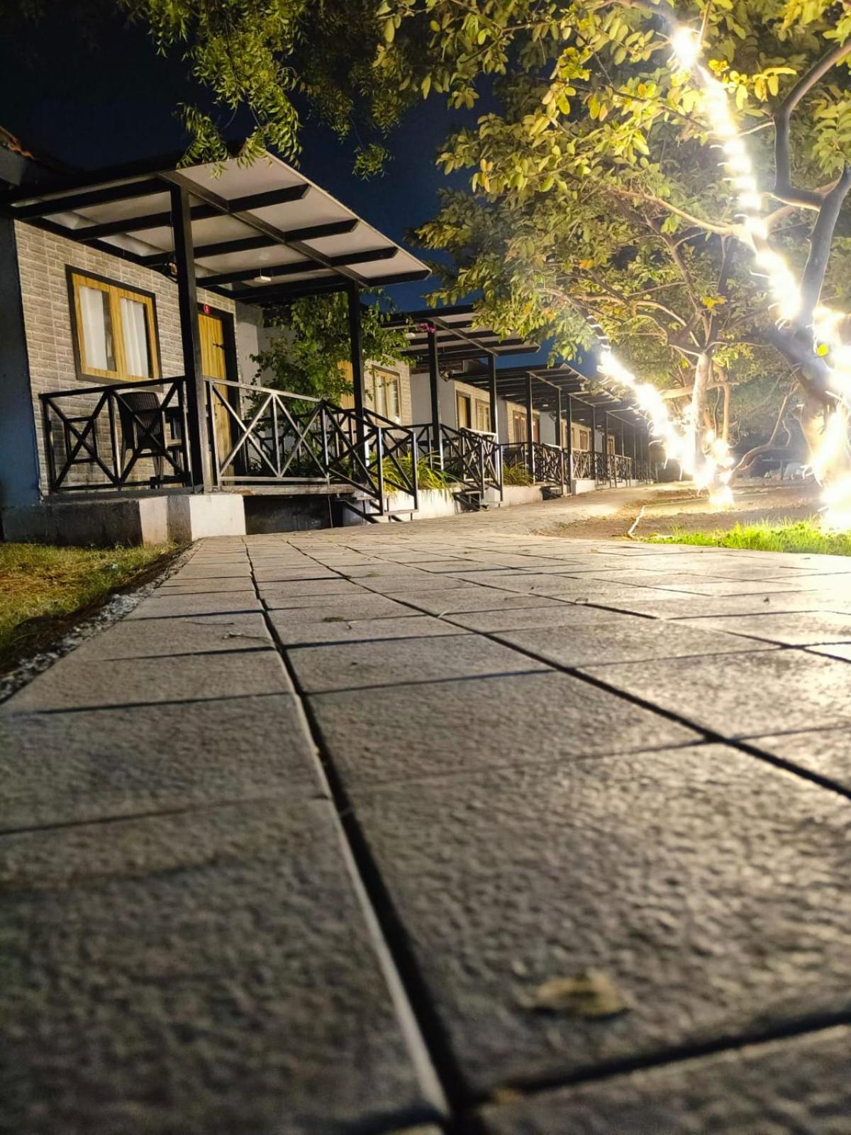 Agralam Cottages @Raghunandan Resort Nashik Ngoại thất bức ảnh